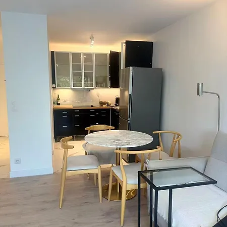 Apartmán Elegant Spacious In Balard *